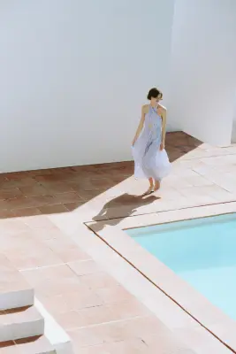 Robe dos nu avec ceinture - Bleu/rayé — photo 2