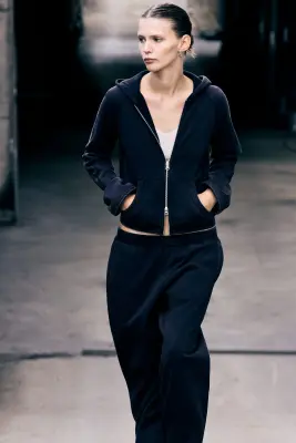 Sweat à capuche ajusté - Noir — photo 1