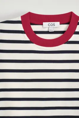 T-SHIRT ÉLÉGANT - NOIR / BLANC / ROUGE / RAYÉ — photo 4