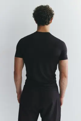 T-shirt de sport Compression Fit DryMove™ - Noir — photo 3