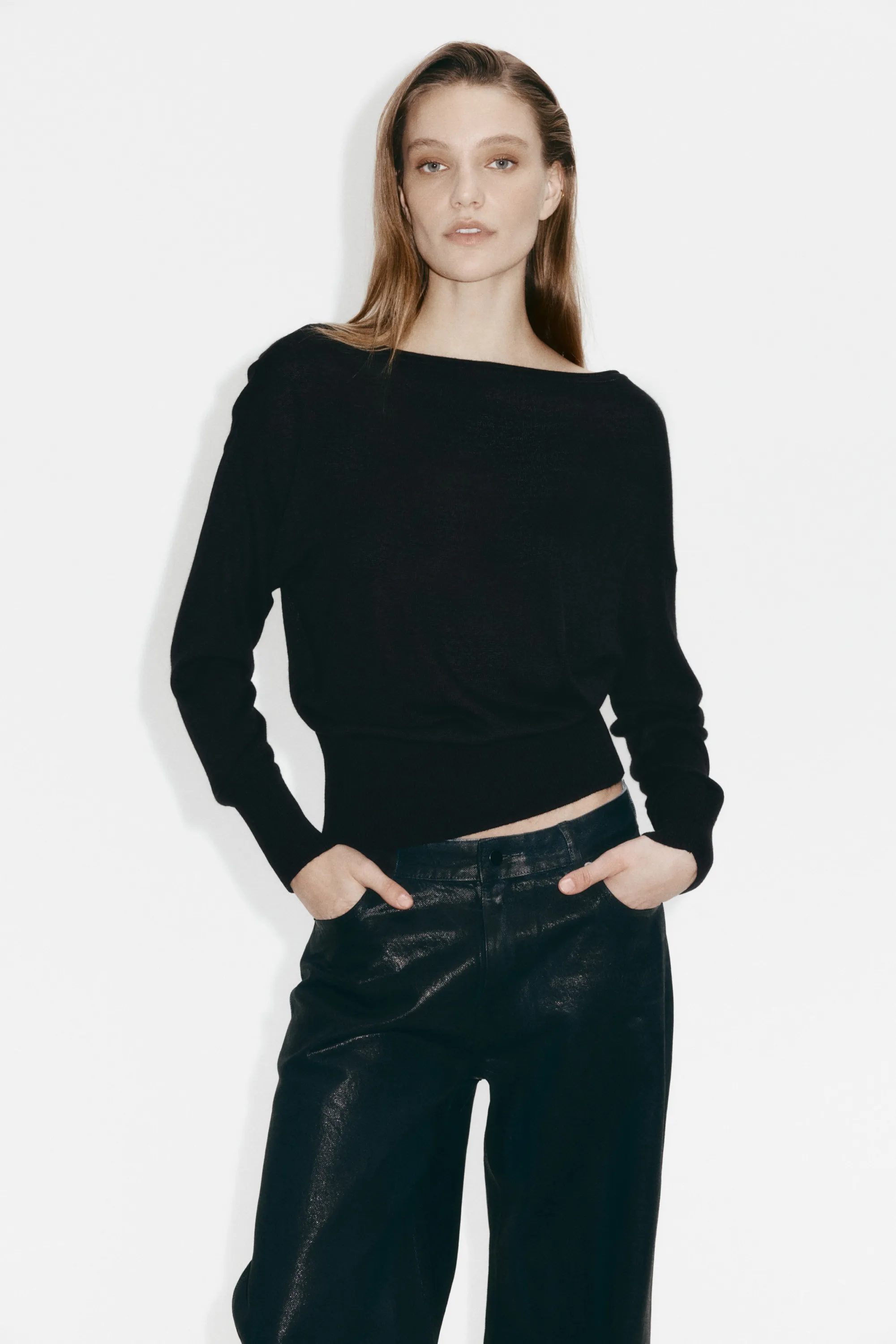 Top asymétrique en maille fine - Noir
