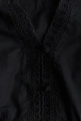 Top à boutons avec broderie anglaise - Noir — photo 3