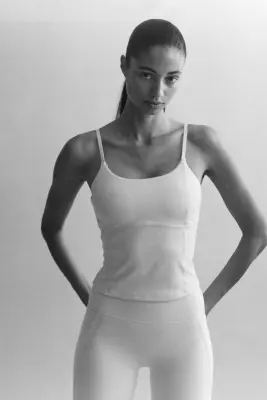 Top de sport avec soutien-gorge intégré SoftMove™ - Ivoire — photo 2
