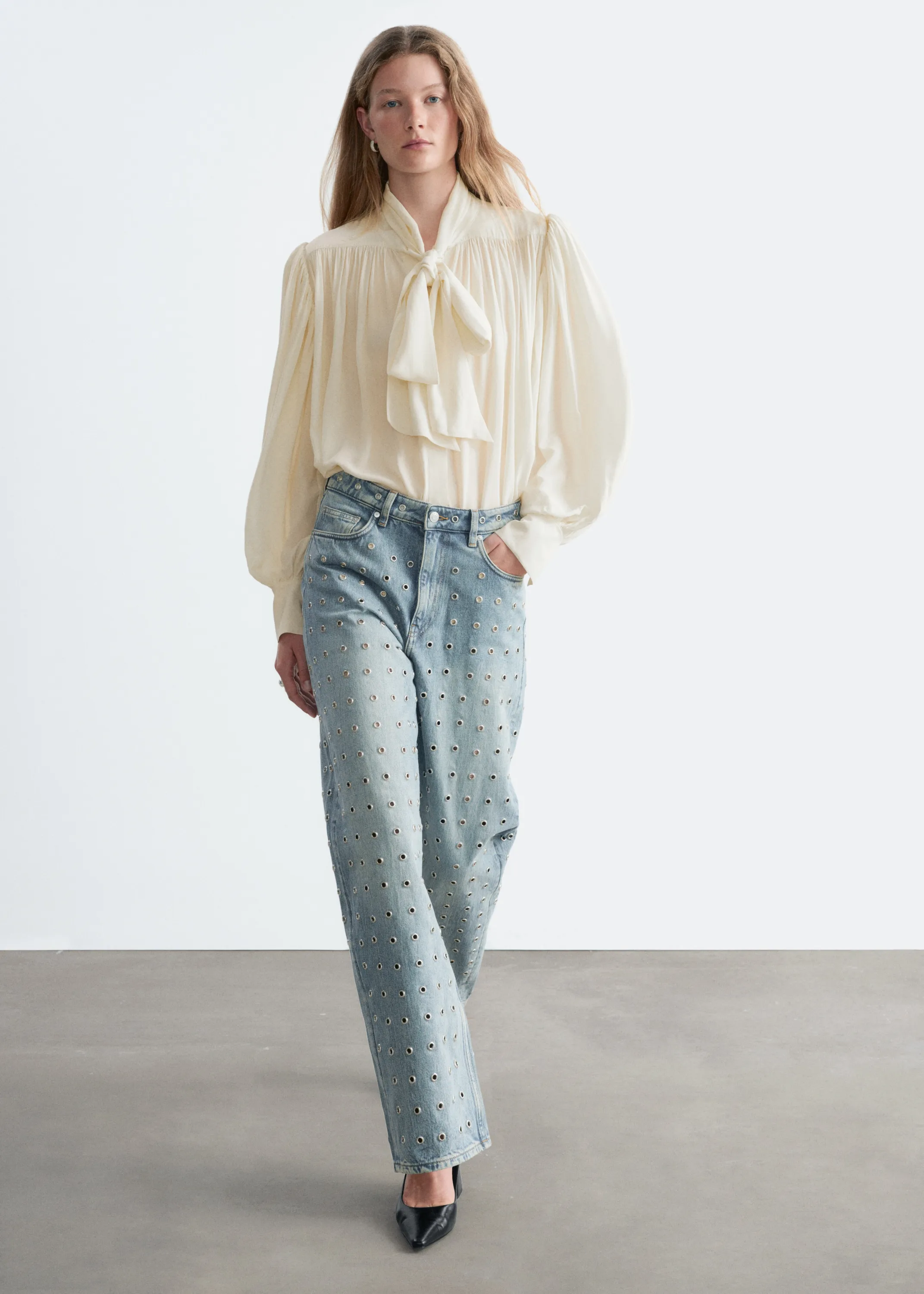 Blouse froncée à nouer à l’encolure - Écru
