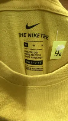 T-shirt Nike jaune — photo 3