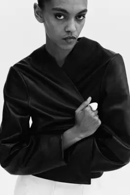 Veste courte en cuir - Noir — photo 2
