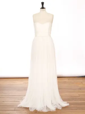 Robe de mariée bustier en tulle blanc écru et noeud Prix boutique 9000€ Taille 36 — photo 5