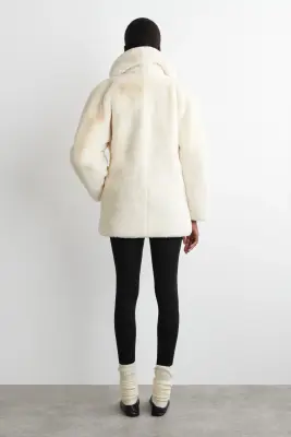 VESTE FAÇON FAUSSE FOURRURE À COL CHÂLE - BEIGE CLAIR — photo 2