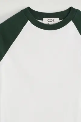 T-SHIRT À MANCHES LONGUES RAGLAN EN COTON - BLANC / VERT — photo 5