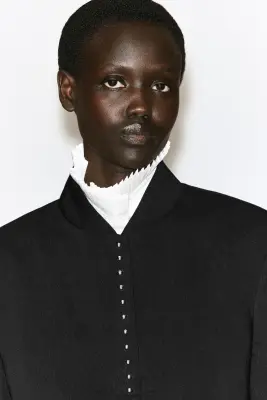 BLAZER COURT EN LIN À PATTE CLOUTÉE - NOIR — photo 3