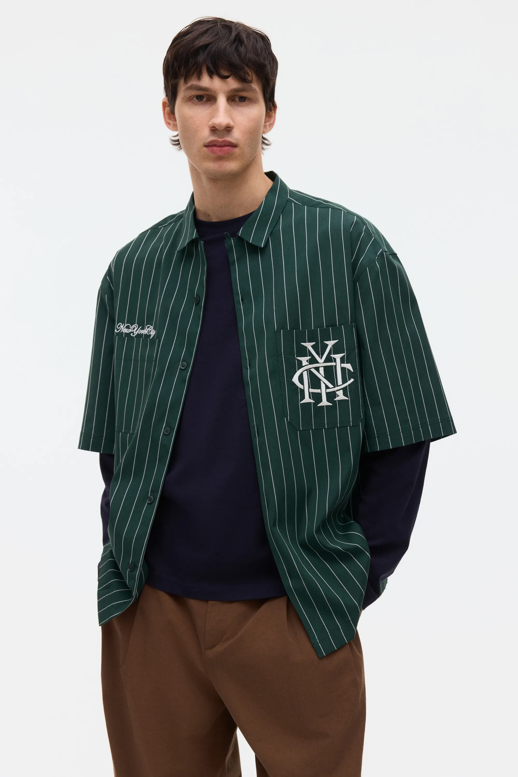 Chemise Regular Fit avec motif brodé - Vert foncé/rayé