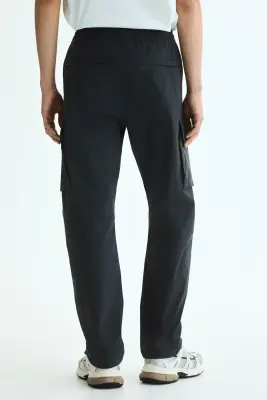 Pantalon cargo Regular Fit - Gris foncé — photo 2