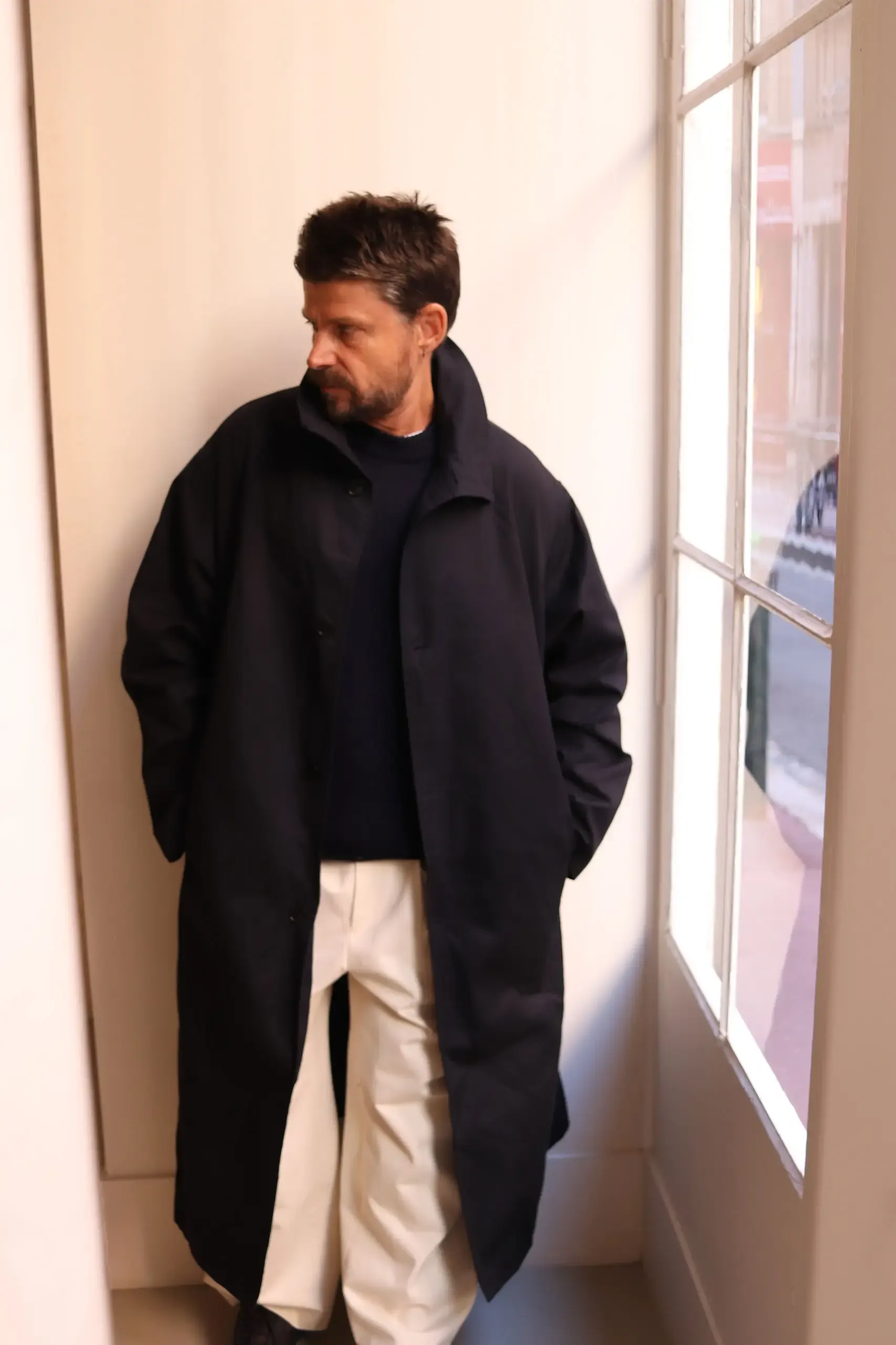 De Dam Foundation – Cotton Waxed Trench Coat 26FW-TC-C0-02 – Navy