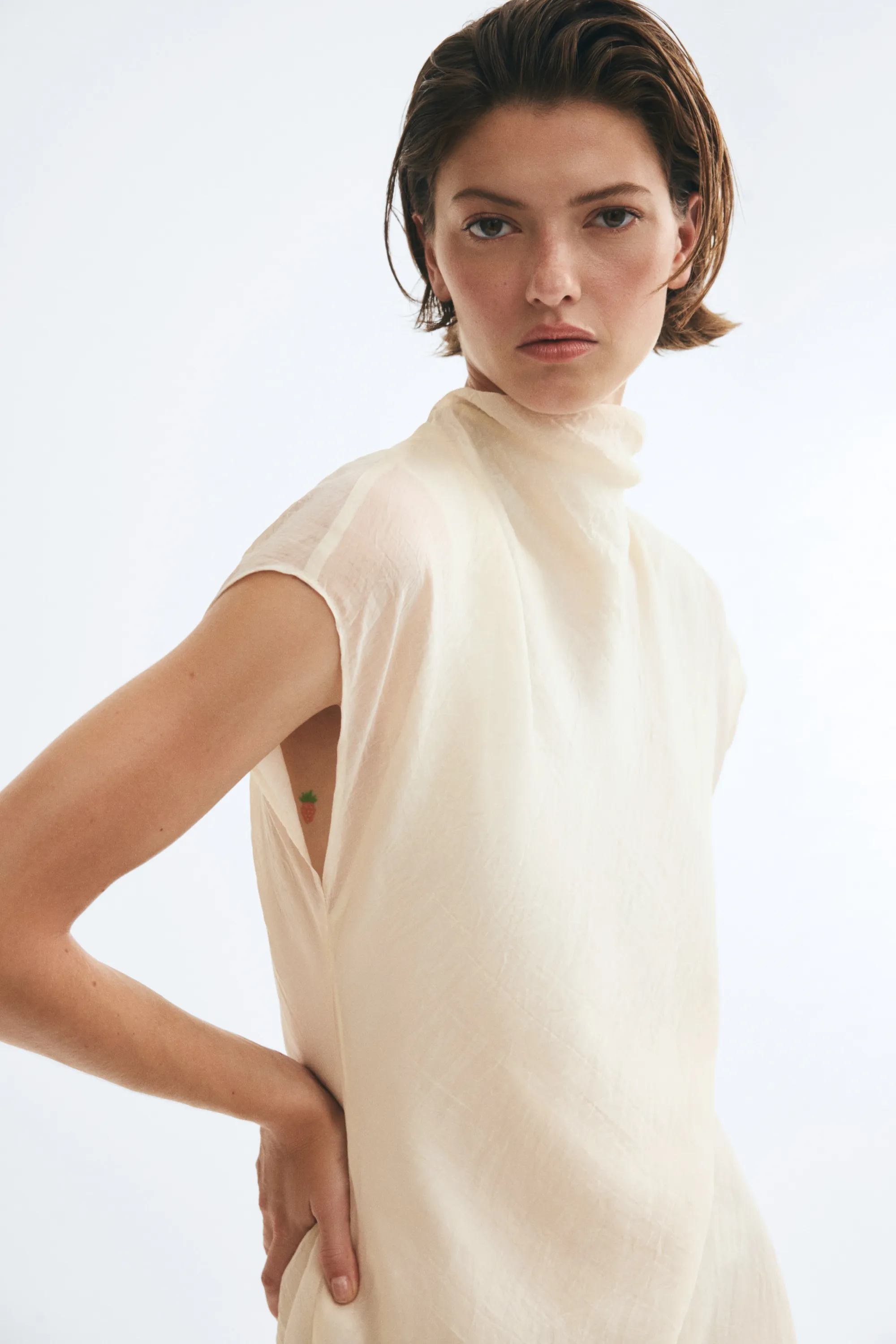 Crêpe open-back dress - Crème