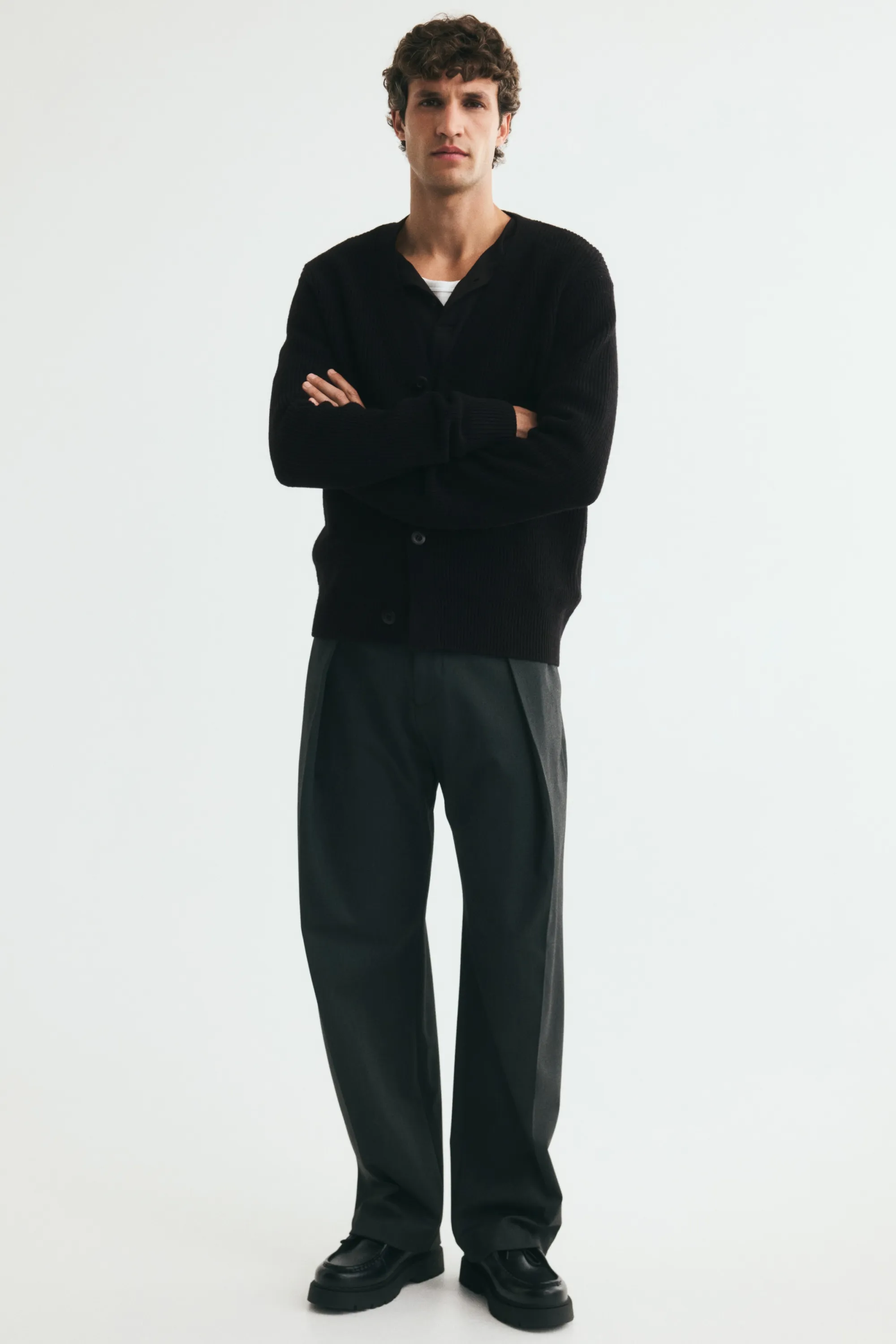 Gilet Regular Fit en maille de laine côtelée - Noir