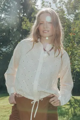 Chemise en broderie anglaise — photo 2