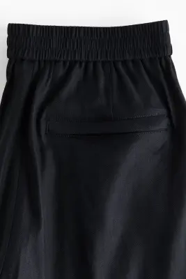 Short Easy-care Relaxed Fit en lin mélangé - Bleu marine — photo 2