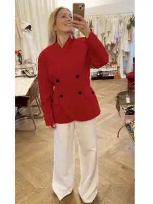 Veste cintrée double boutonnière en cashgora et laine vierge rouge vif boutons noirs Prix boutique 1200€ Taille 36/38 — photo 5