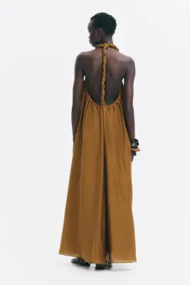 Robe avec détail tressé - Beige doré foncé — photo 2