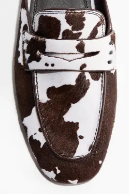 Mules mocassins en cuir - Marron/imprimé peau de vache — photo 4