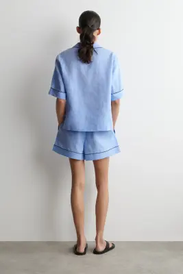 SHORT EN LIN À FINITION CONTRASTÉE - BLEU CHINÉ — photo 3