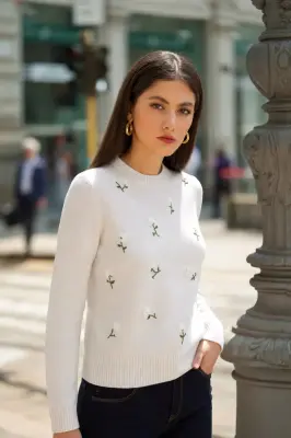 Lucas Embroidered Sweater - Cream — photo 2