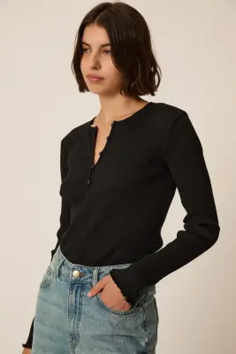 Tee Shirt Hemilio Noir — photo 1