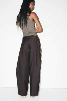 Pantalon cargo avec ceinture à nouer - Marron foncé — photo 3