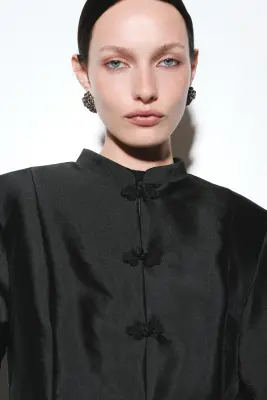 Veste avec boutons noués - Noir — photo 1