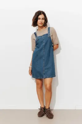 Robe-salopette en jean Femme — photo 5