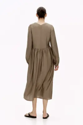 MAMA Robe d'allaitement en viscose mélangée - Vert kaki — photo 4