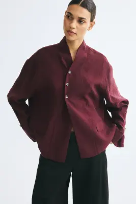Chemise en tissu texturé avec détail boutonné - Bordeaux — photo 2