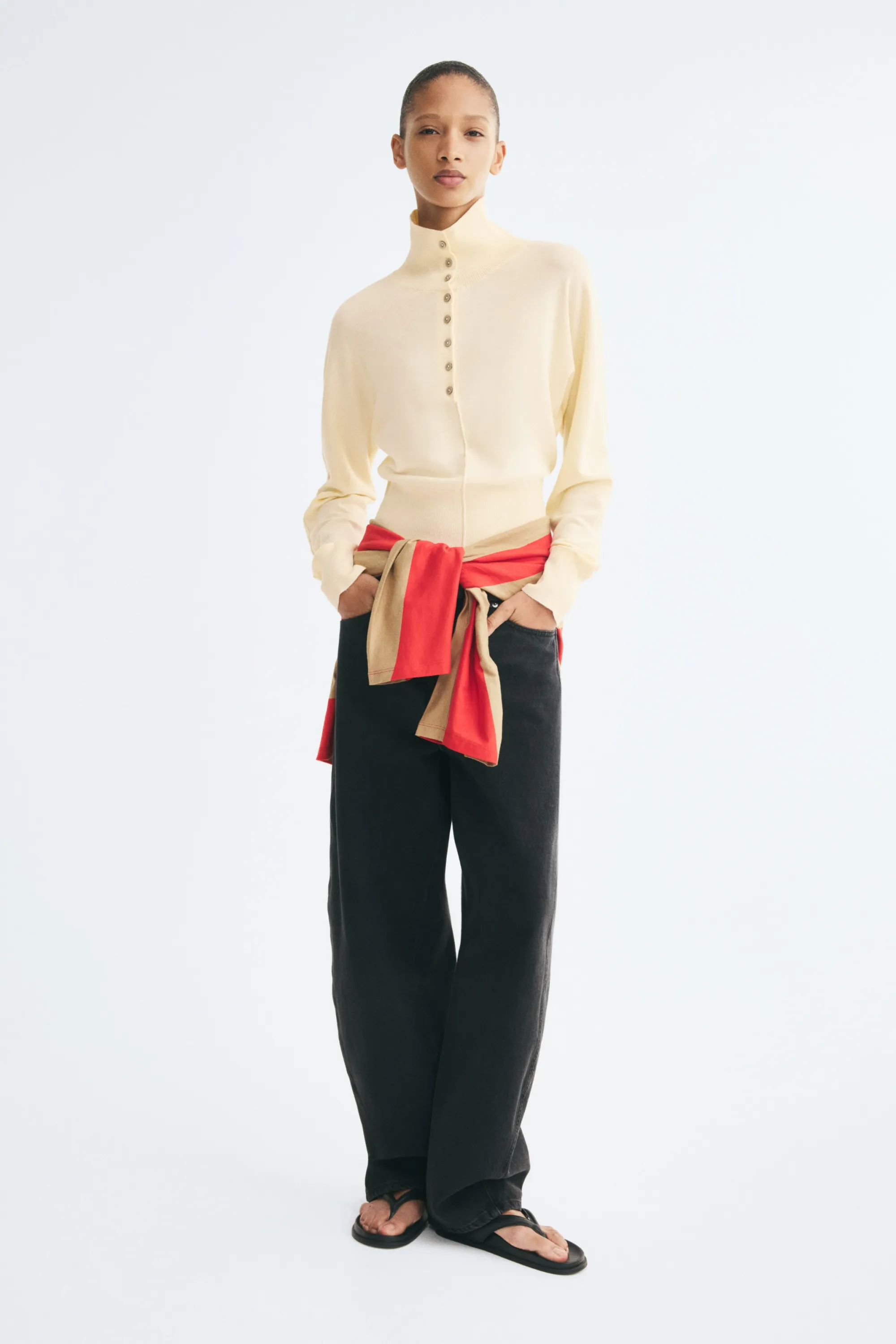 Pull en maille fine avec col cheminée - Jaune clair