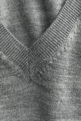 Pull en laine avec encolure en V - Gris chiné — photo 3