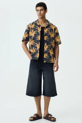 Chemise Relaxed Fit en coton avec col cubain - Noir/palmiers — photo 1