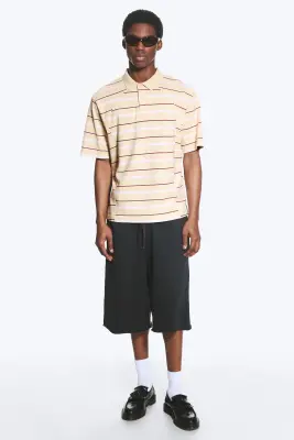 Polo ample et carré - Beige cendré clair rayé — photo 1