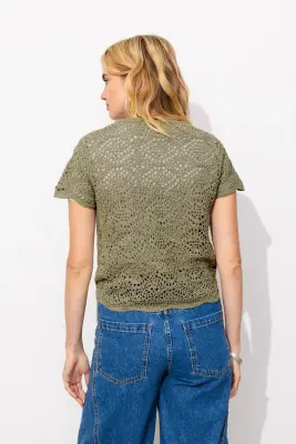 Gilet court en crochet Femme — photo 4