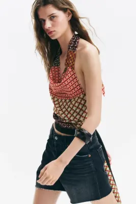 Short en denim avec bords à cru - Noir délavé — photo 2
