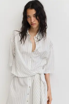 Robe chemise avec détail à nouer - Blanc/rayé — photo 1