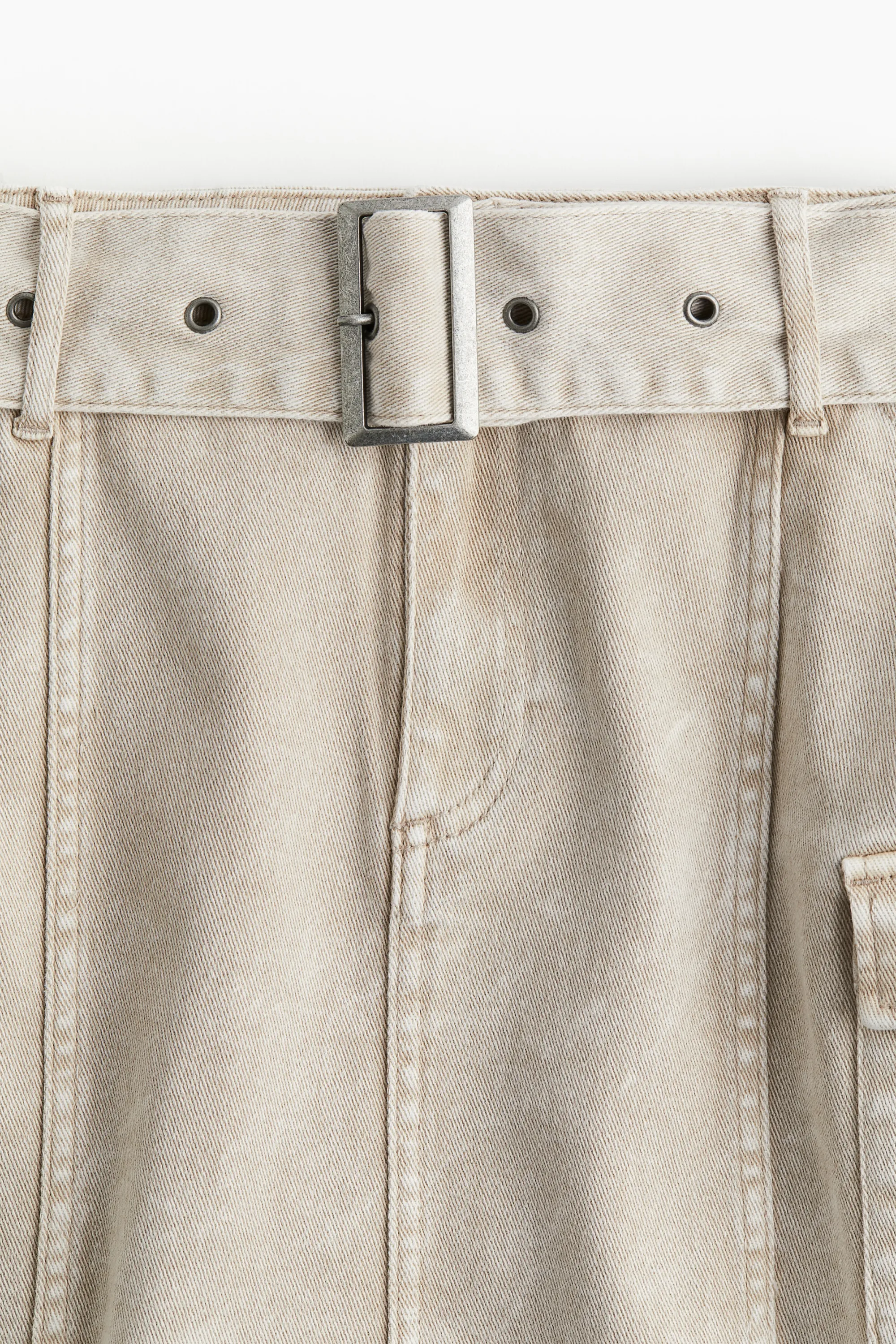 Minijupe avec ceinture - Beige clair