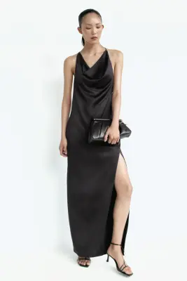 Robe à encolure bénitier en satin de viscose - Marron foncé — photo 1