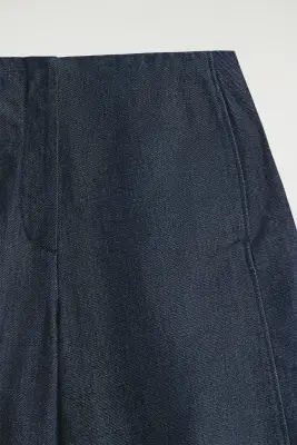 PANTALON BARREL COURT EN DENIM BRUT - BLEU ENCRE — photo 4