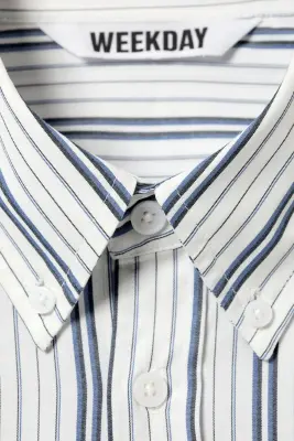 Chemise ample en popeline boutonnée - Blanc - Rayures bleues — photo 4
