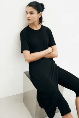 Long T-shirt asymétrique - Noir — photo 2