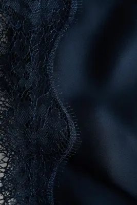 Robe à dos ouvert avec dentelle - Bleu foncé — photo 4