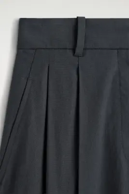PANTALON DE TAILLEUR BARREL EN COTON - CHARBON — photo 4