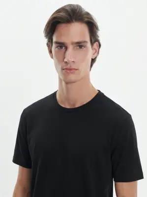 T-shirt en coton organique et élasthanne — photo 3
