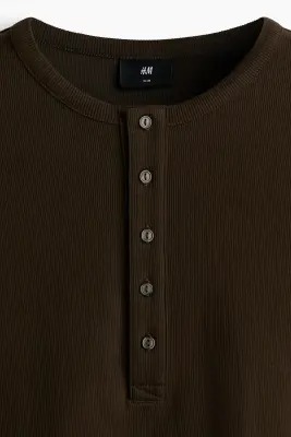 Chemise côtelée à col tunisien Slim Fit - Vert kaki foncé — photo 5