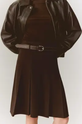 Jupe avec ceinture - Marron foncé — photo 2