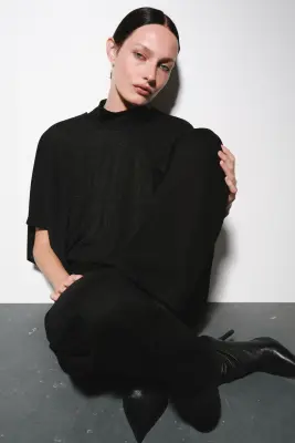 Top à effet drapé avec dos bénitier - Noir — photo 2